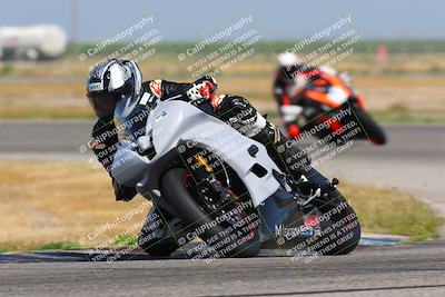 media/Apr-24-2023-Fastrack Riders (Mon) [[2ca7ef103c]]/Level 3/Session 1 (Sweeper)/